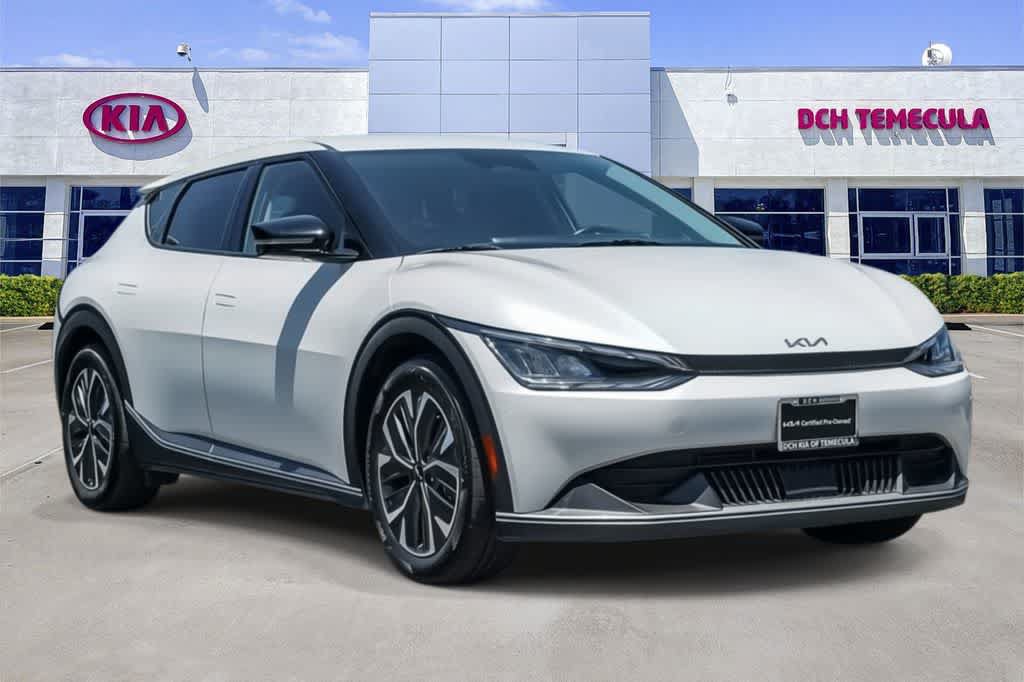Certified 2023 Kia EV6 Light RWD image 3