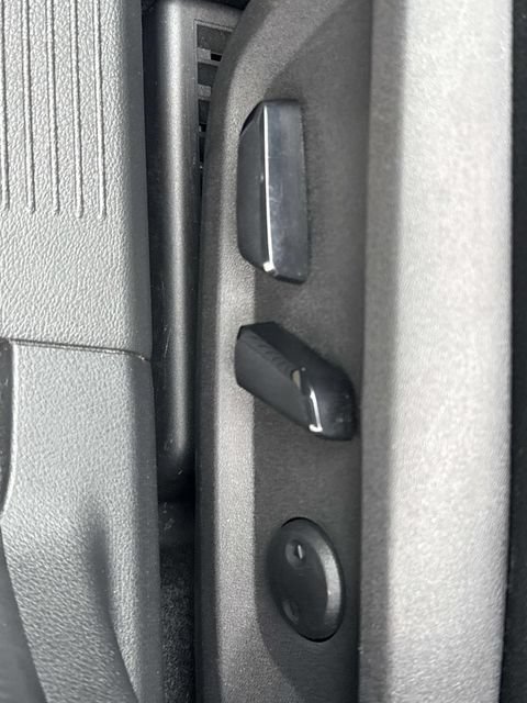 Certified 2023 Nissan Rogue SV FWD image 27