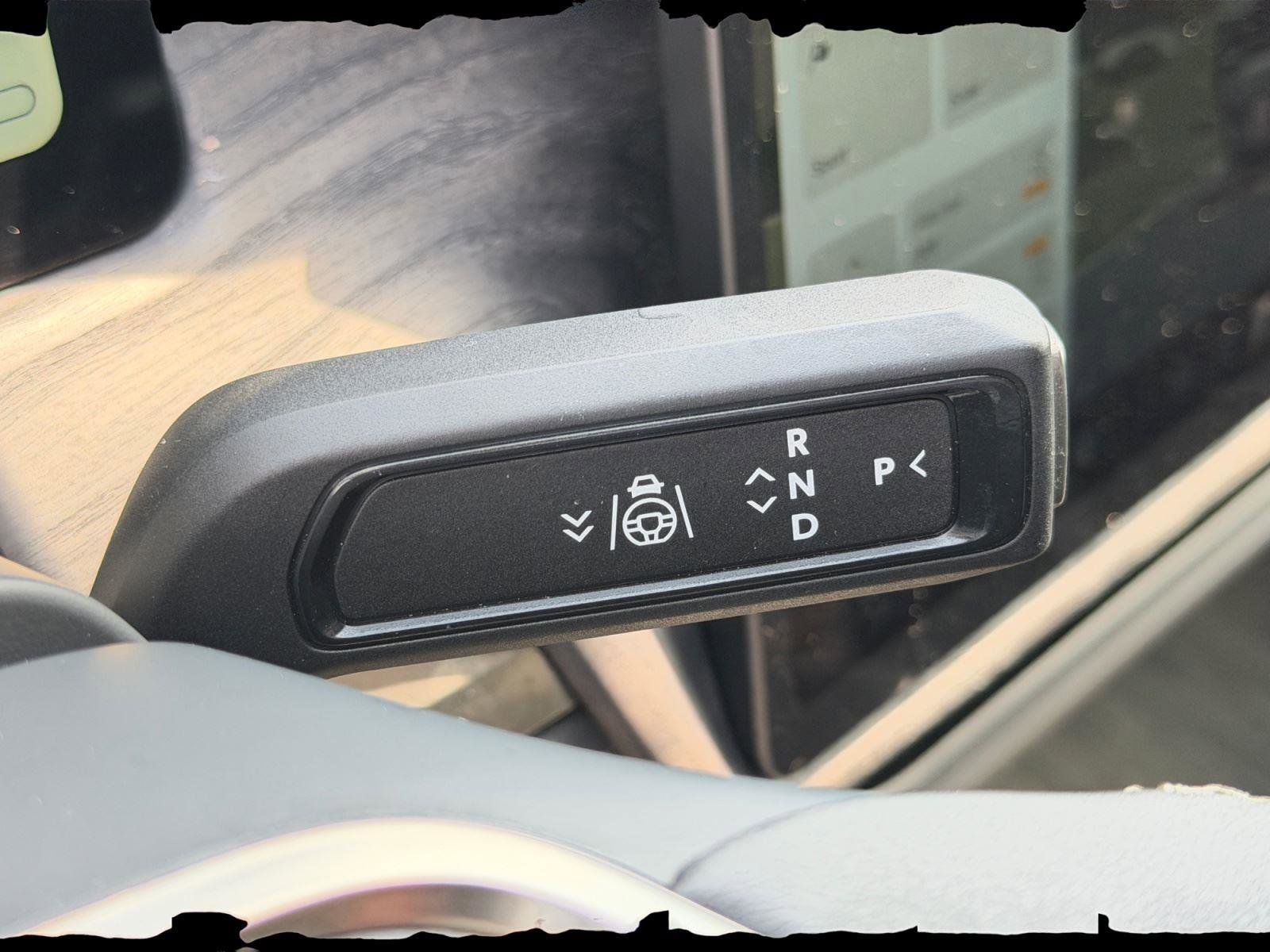 Used 2022 Rivian R1T Adventure image 30