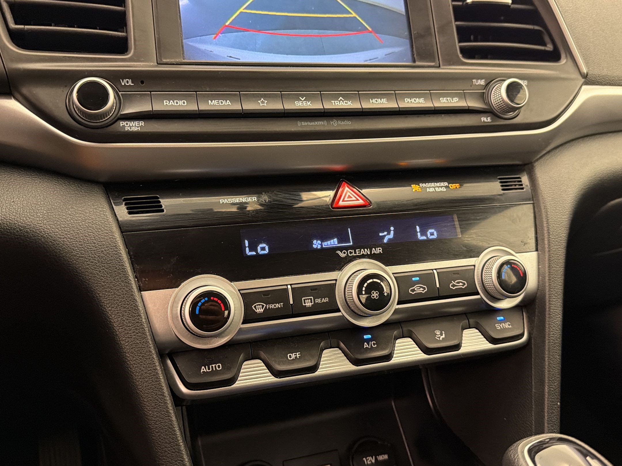 Used 2020 Hyundai Elantra SEL w/ Cargo Package (C1) FWD image 13
