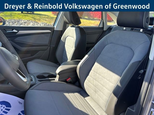 New 2026 Volkswagen Jetta SE image 27
