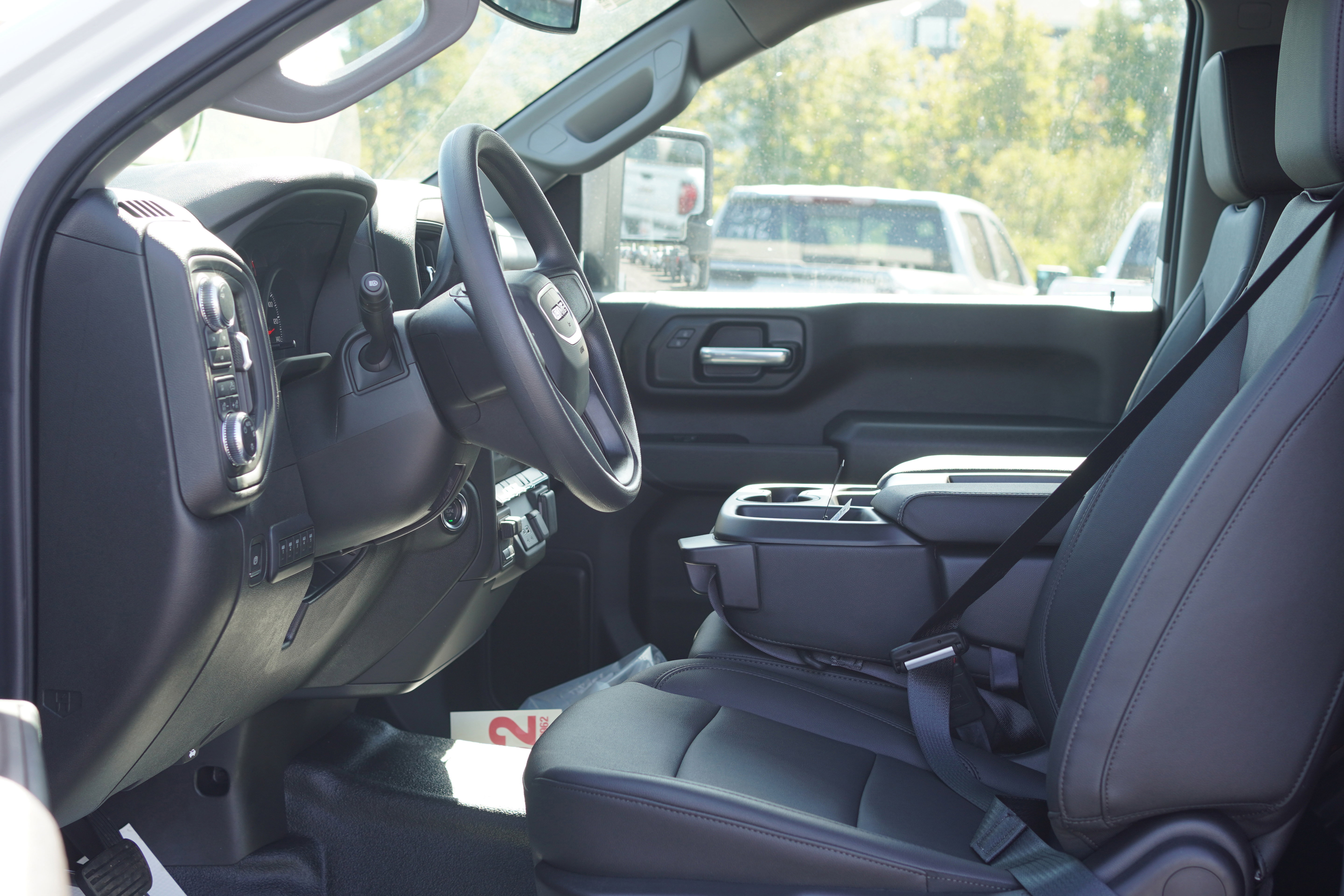 New 2025 GMC Sierra 3500 Pro w/ Convenience Package image 15