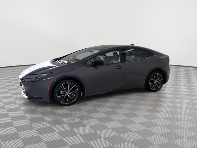 Used 2025 Toyota Prius XLE image 5