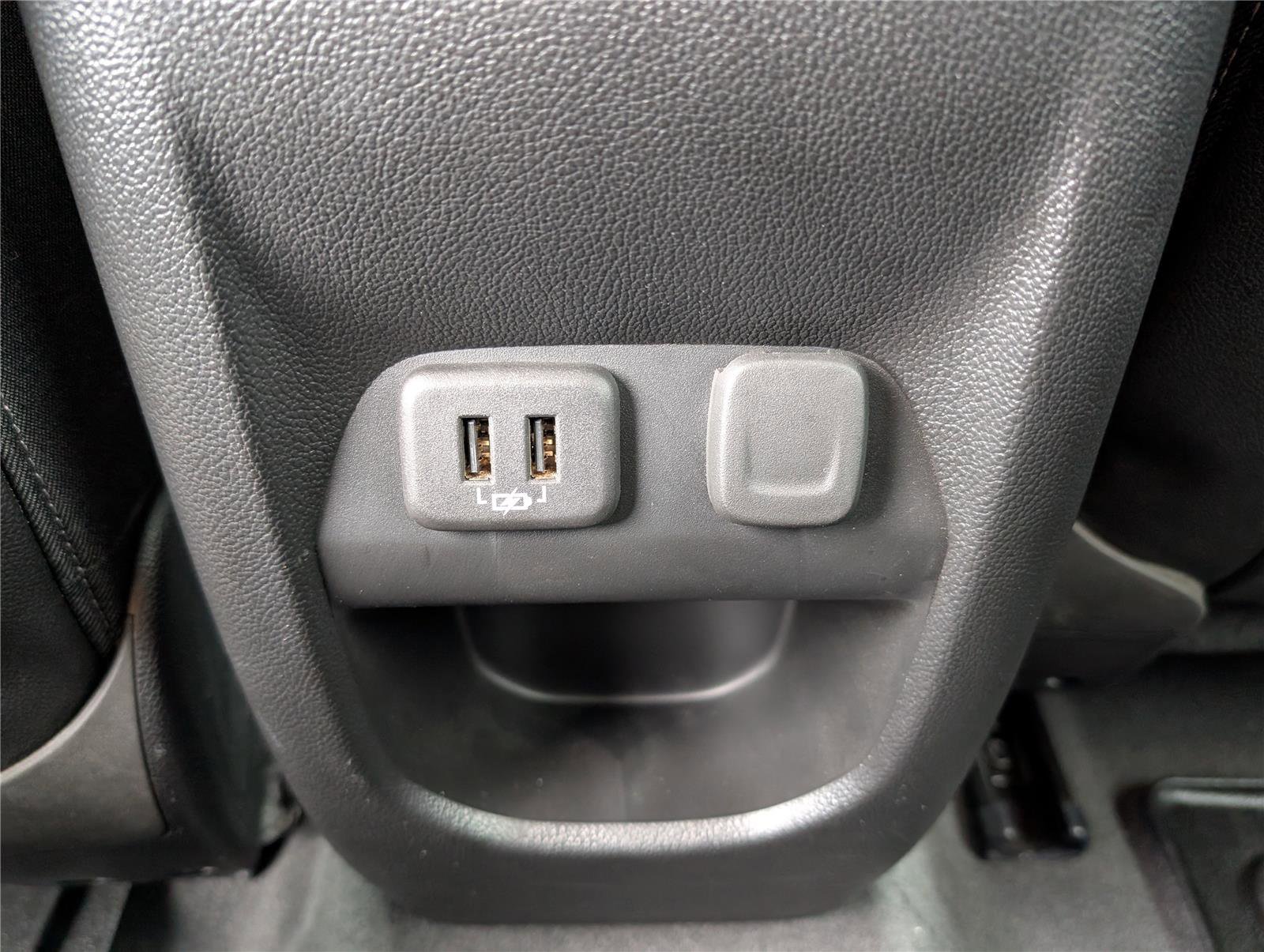 Used 2022 Chevrolet Colorado ZR2 AWD/4WD image 15