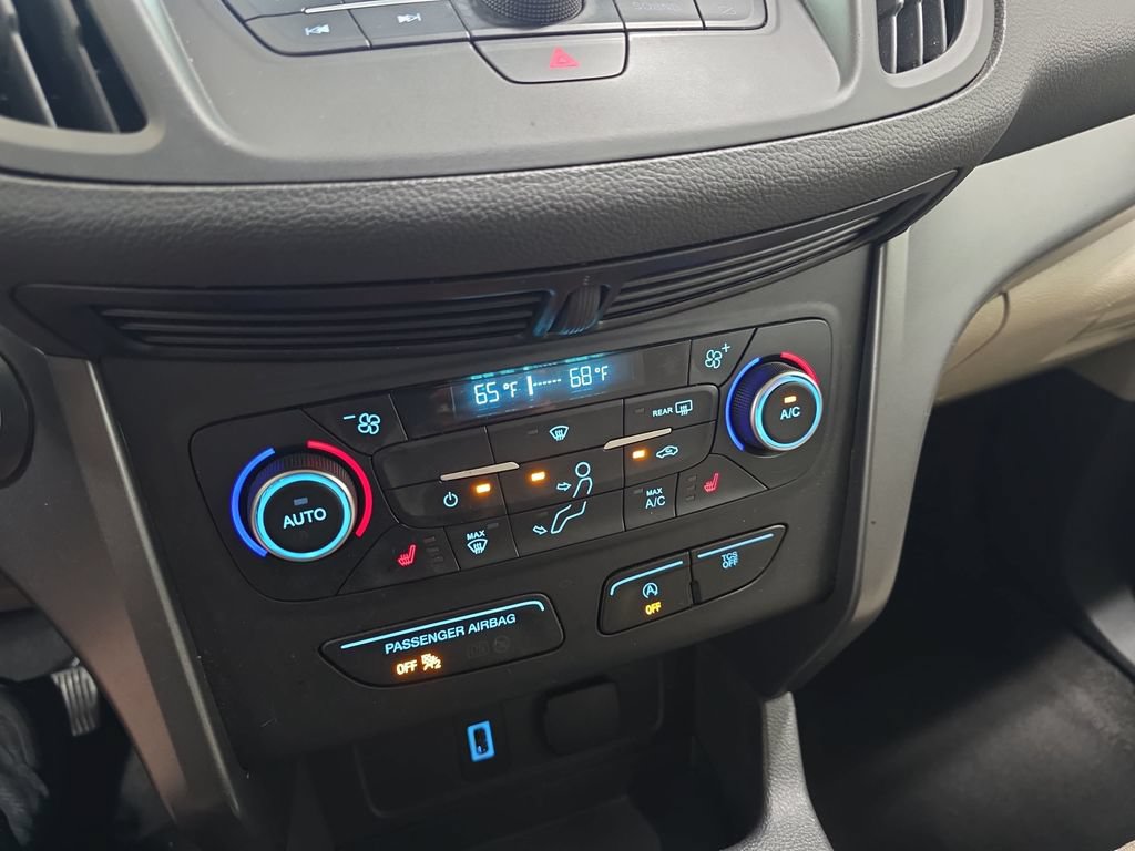 Used 2019 Ford Escape SE FWD image 24