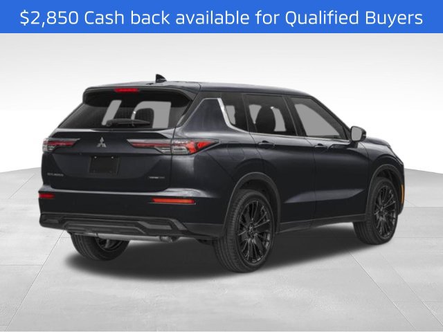 New 2026 Mitsubishi Outlander LE FWD image 2