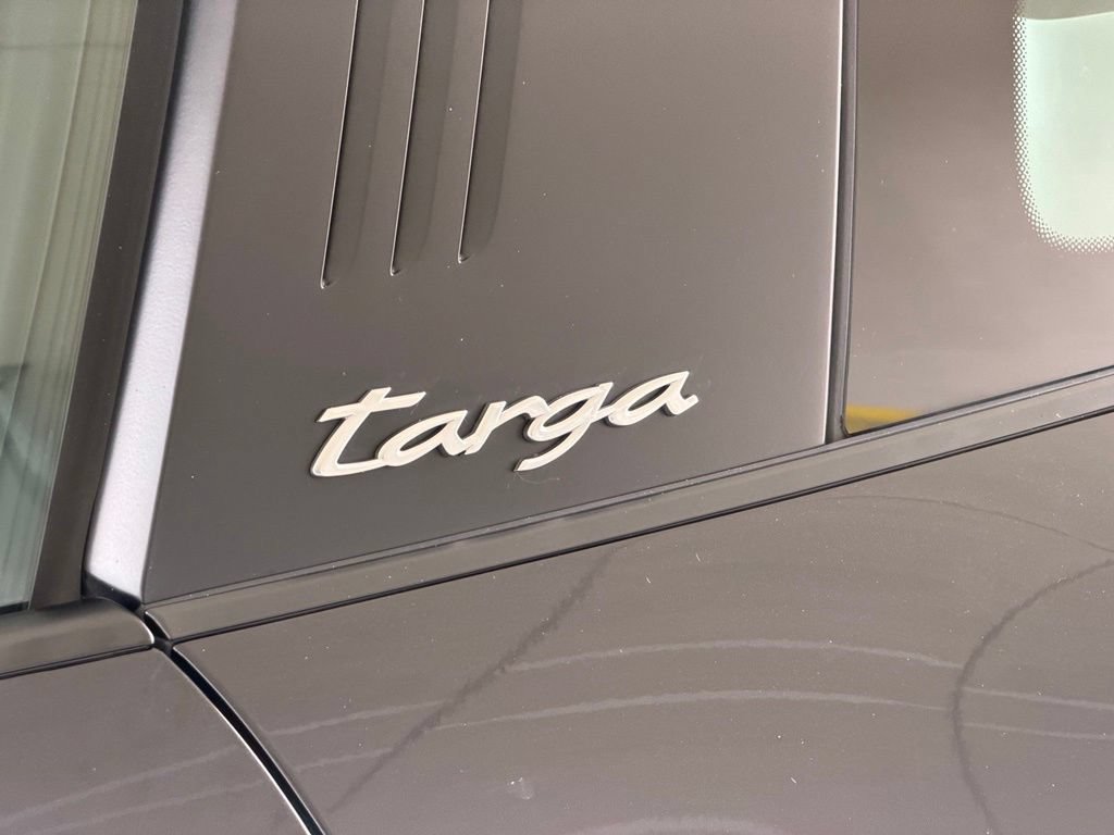 Used 2021 Porsche 911 Targa 4S w/ Premium Package AWD/4WD image 22