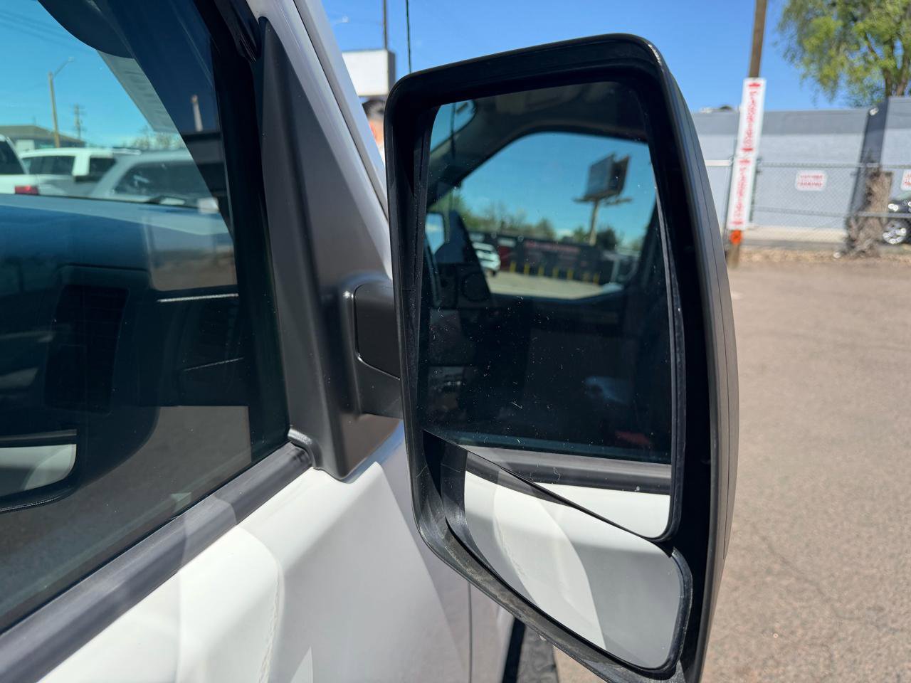 Used 2016 Nissan NV 2500 SV RWD image 29