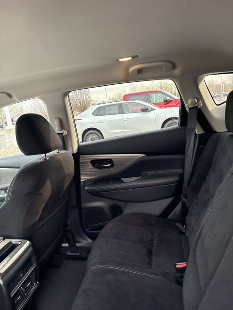 Used 2018 Nissan Murano S image 12