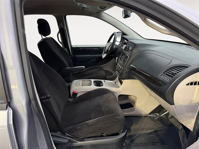 Used 2013 Dodge Grand Caravan SXT w/ UConnect Hands-Free Group image 14