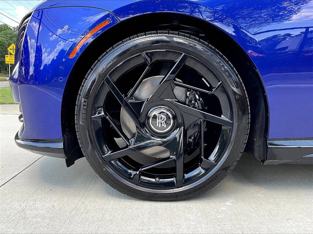 New 2025 Rolls-Royce Spectre Black Badge image 11
