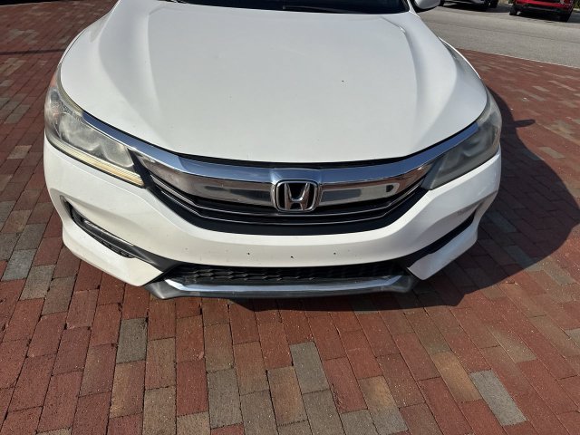 Used 2017 Honda Accord Sport Special Edition image 22