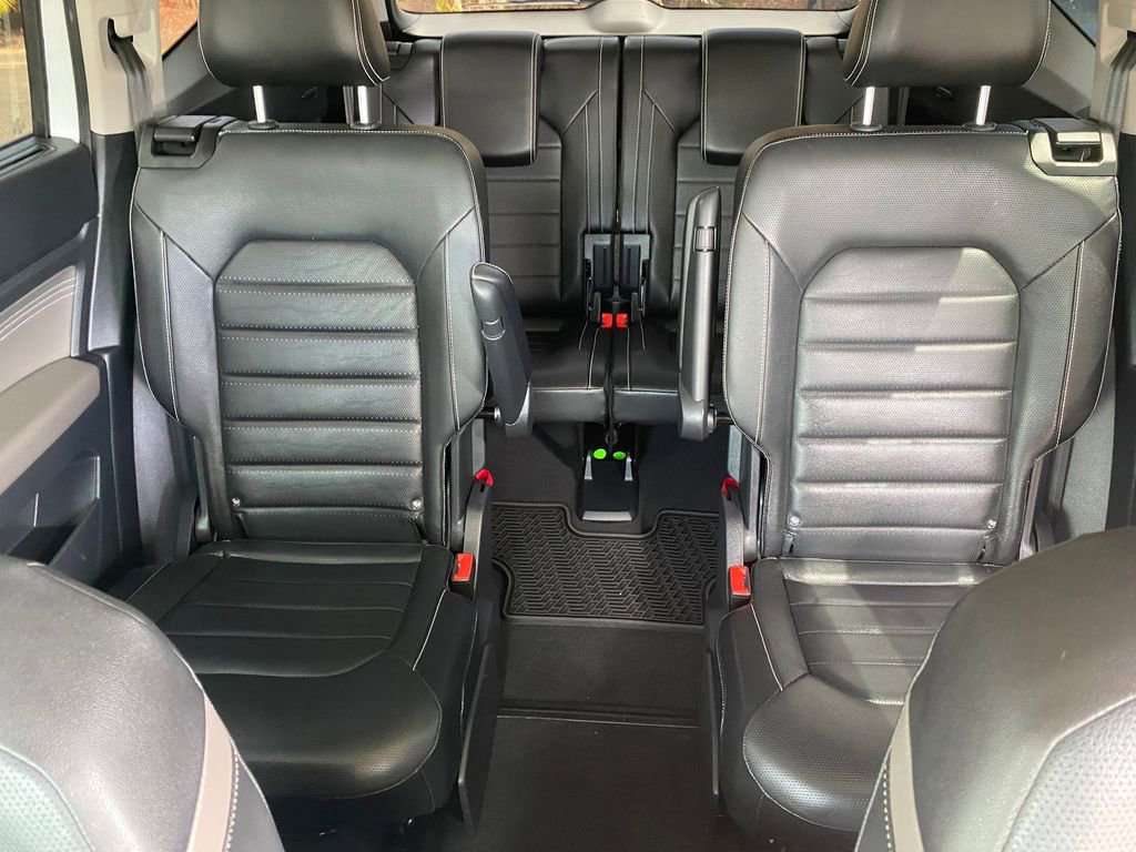 Used 2022 Volkswagen Atlas SEL Premium AWD/4WD image 18