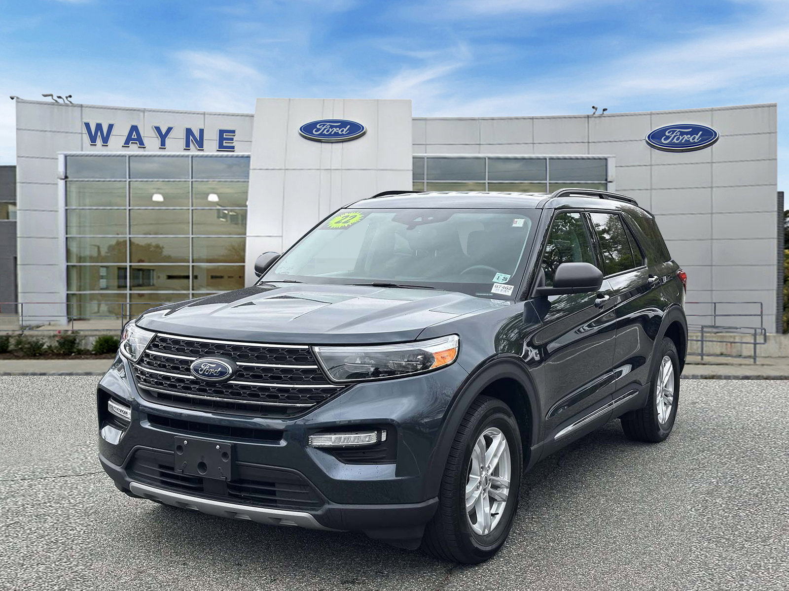 Certified 2022 Ford Explorer XLT w/ Equipment Group 202A AWD/4WD image 2