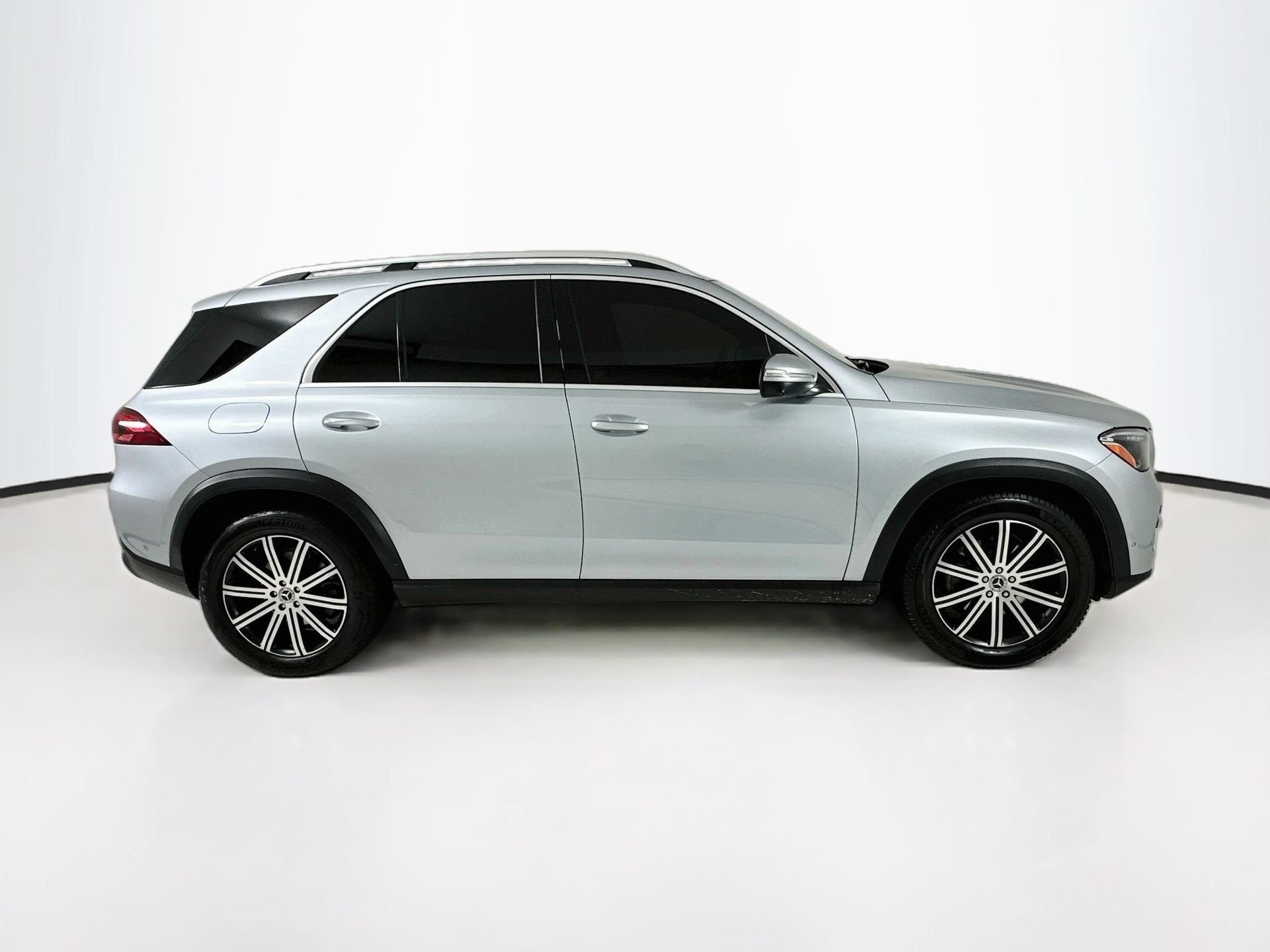 Certified 2025 Mercedes-Benz GLE 450e 4MATIC image 9