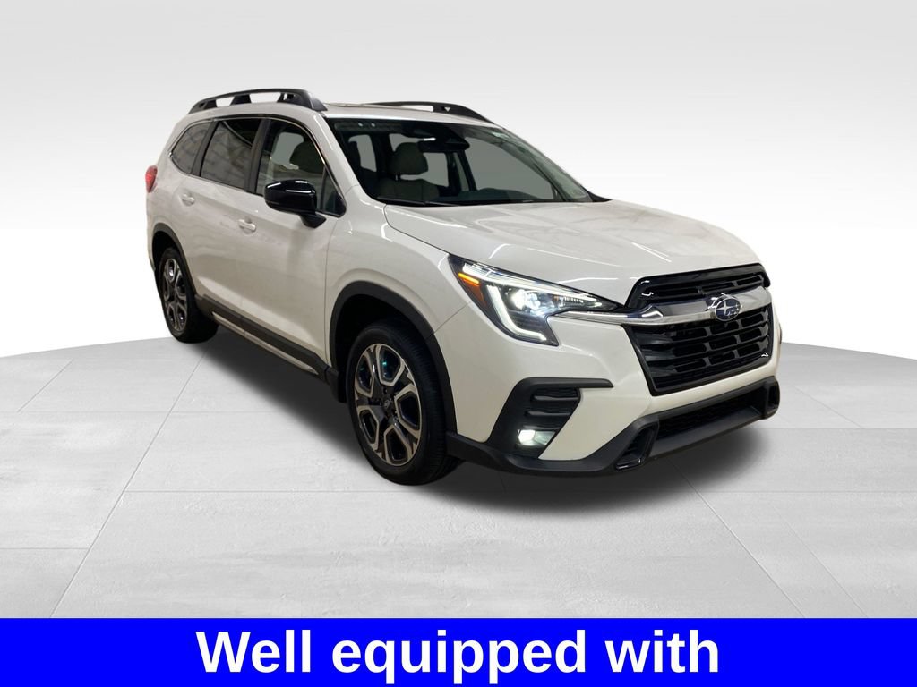 Used 2025 Subaru Ascent Limited AWD/4WD image 3