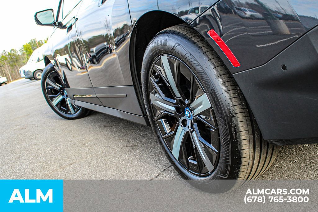 Used 2023 BMW iX xDrive50 w/ Convenience Package image 15