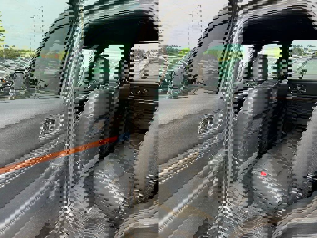 Used 2017 Ford Explorer Limited FWD image 36