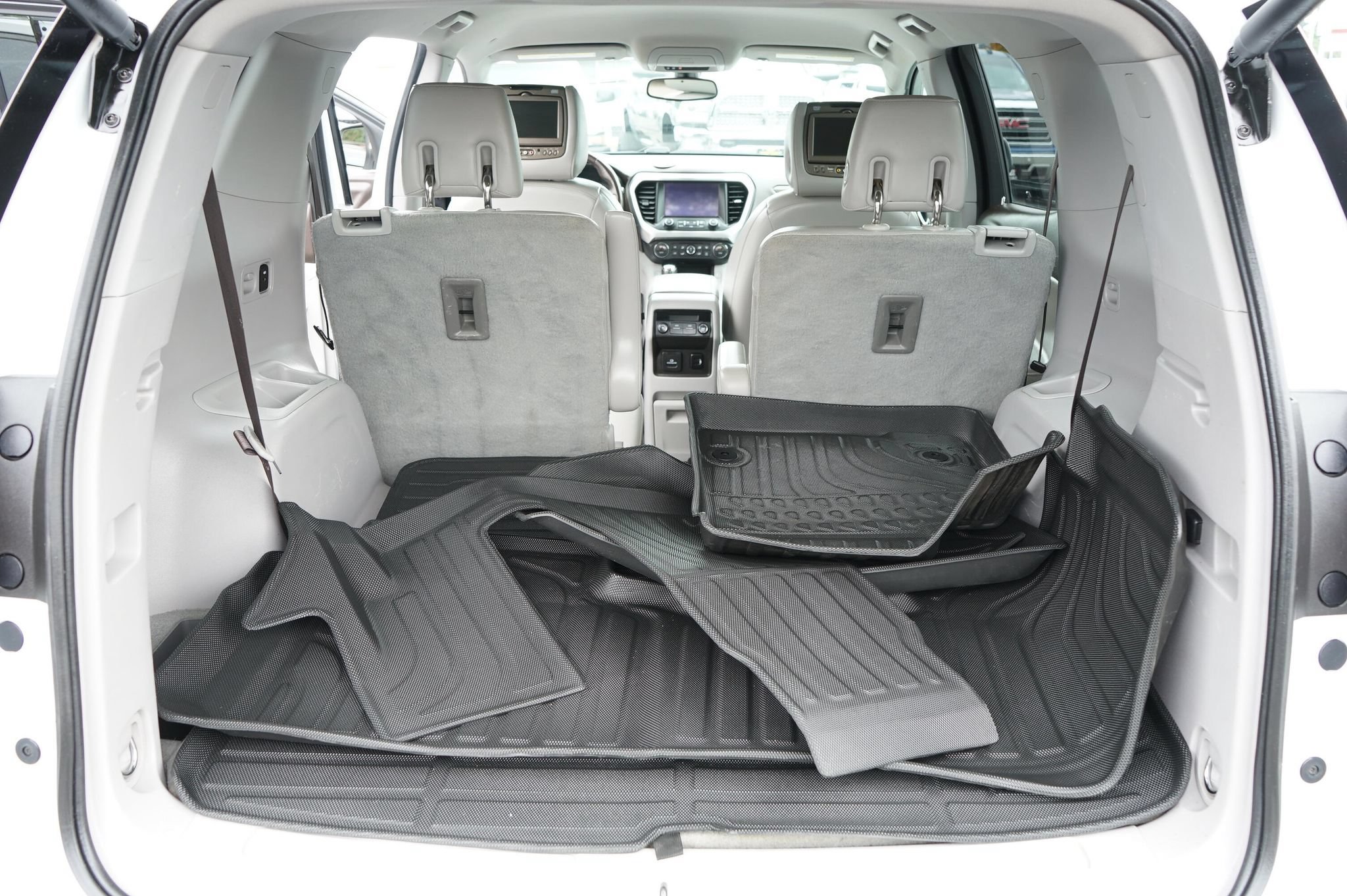 Used 2017 GMC Acadia SLT AWD/4WD image 22