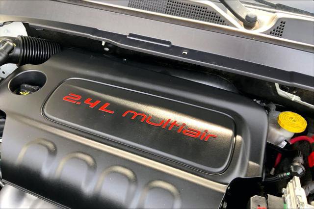 Certified 2020 Jeep Compass Altitude image 28