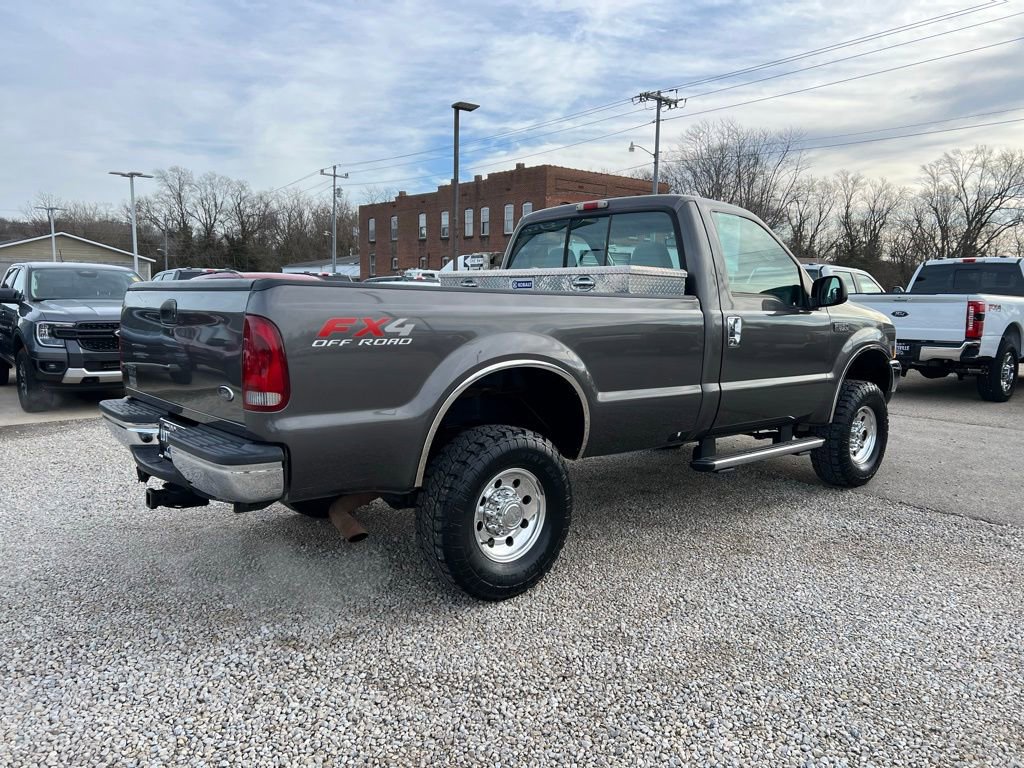 Used 2004 Ford F350 XLT image 8