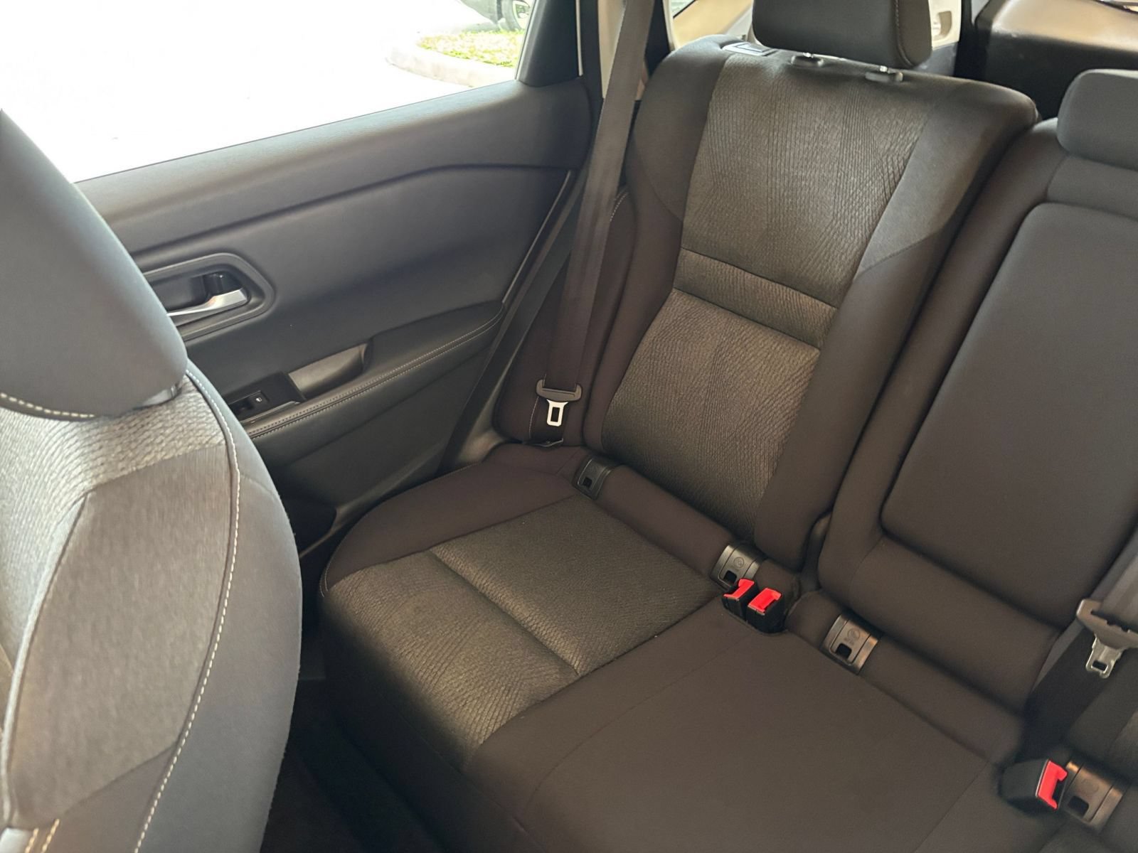 Used 2025 Nissan Rogue SV AWD/4WD image 40