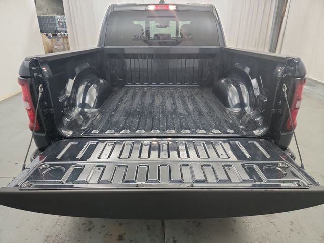 New 2026 RAM 1500 4x4 Crew Cab image 22