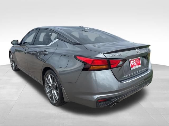 Used 2023 Nissan Altima 2.0 SR FWD image 7