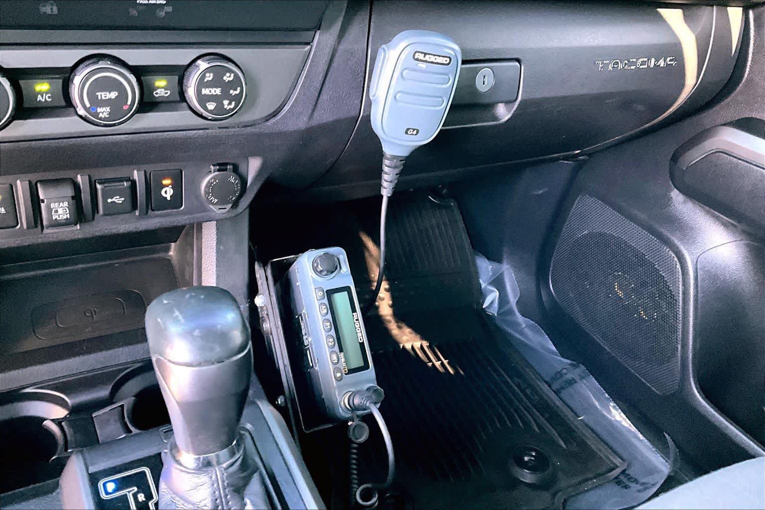 Used 2020 Toyota Tacoma TRD Off-Road w/ Technology Package AWD/4WD image 34