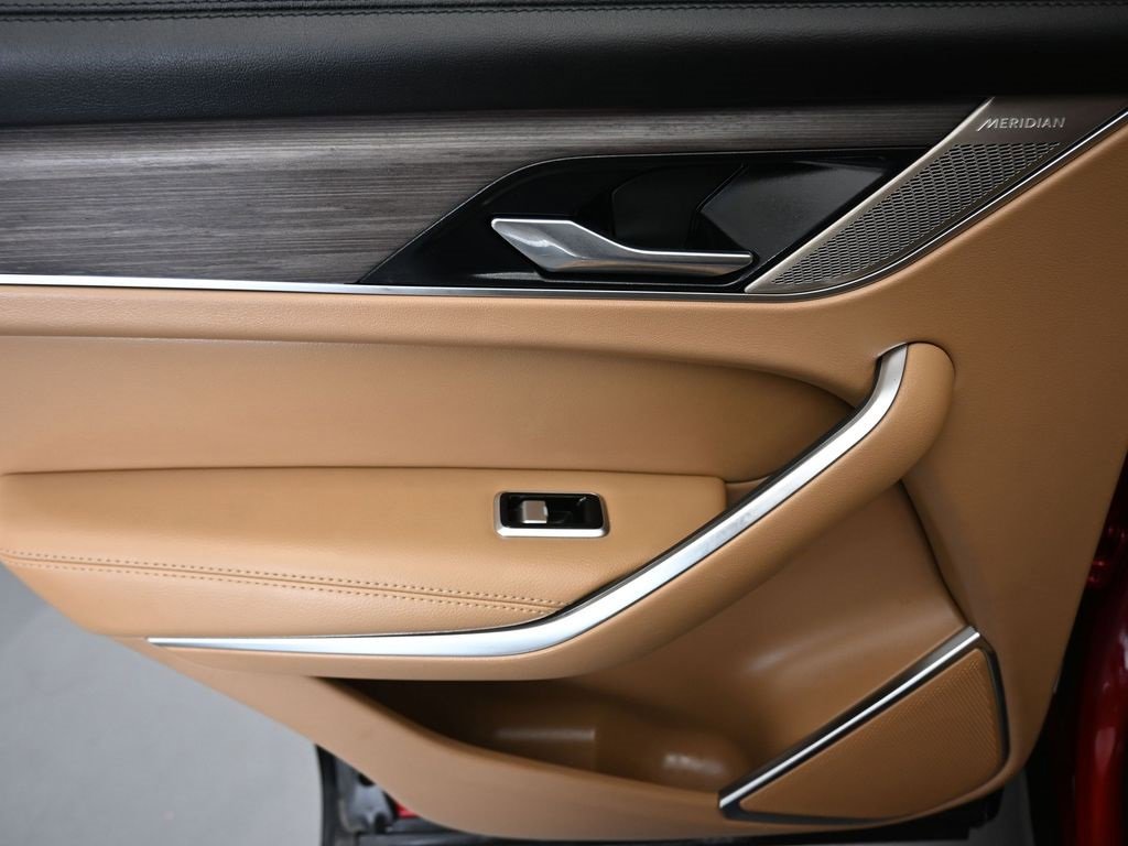 Used 2023 Jaguar F-PACE S image 34