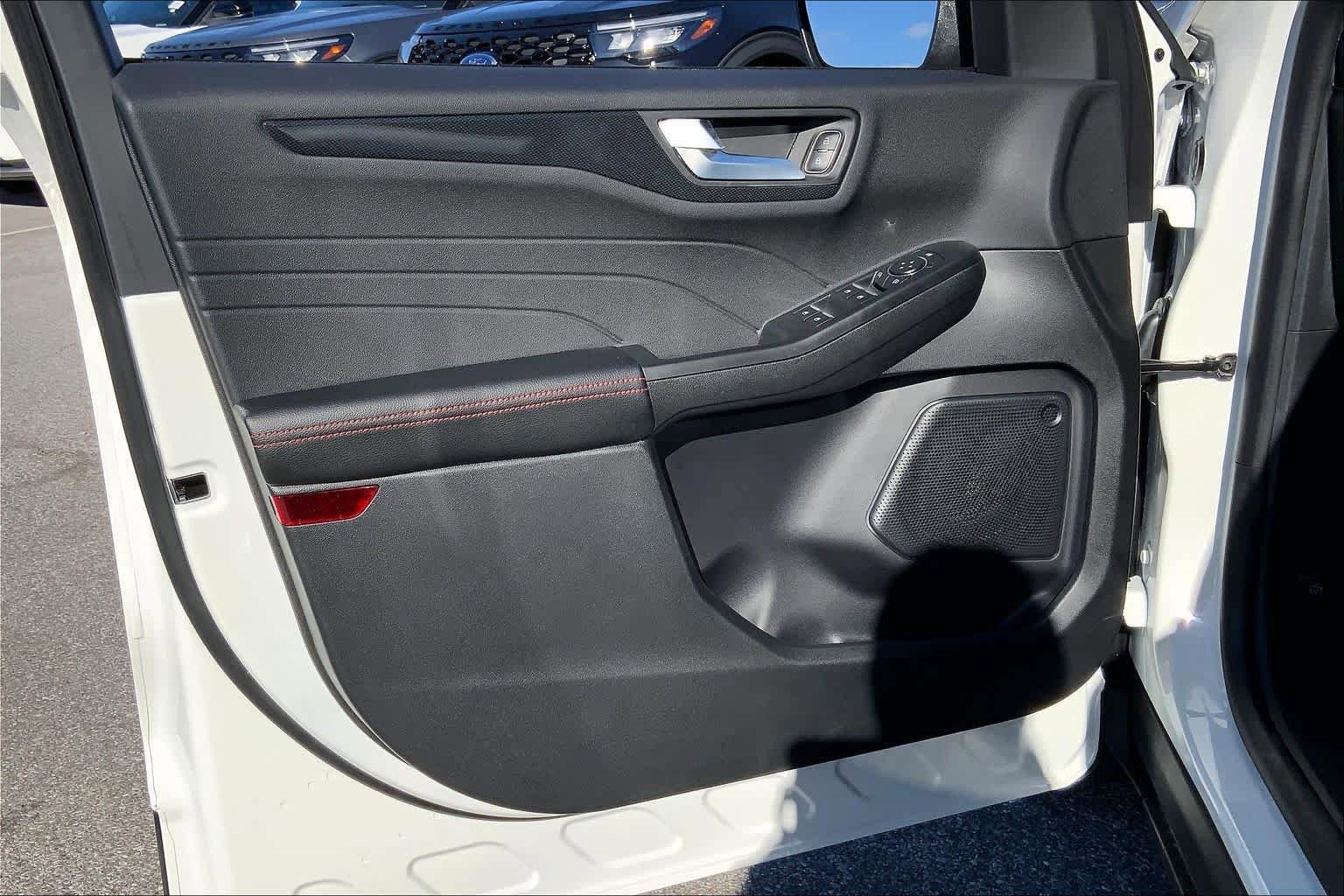 New 2026 Ford Escape ST-Line w/ Tech Pack #1 FWD image 10