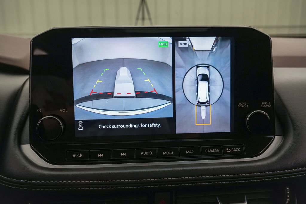 Used 2023 Nissan Rogue Platinum w/ Platinum Premium Package AWD/4WD image 16