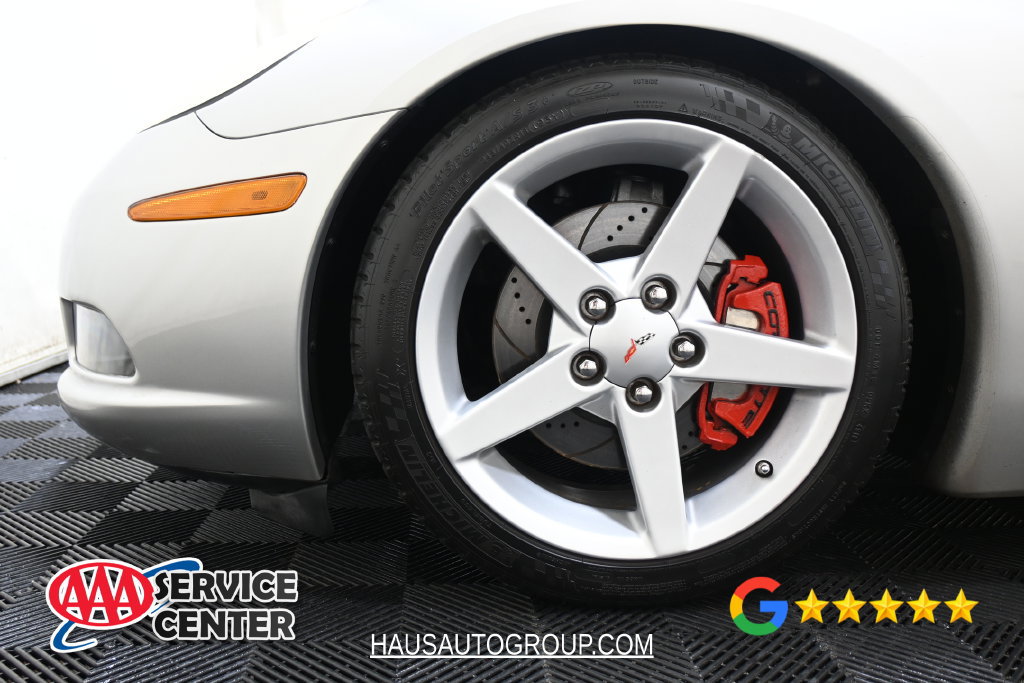 Used 2005 Chevrolet Corvette Convertible w/ Preferred Equipment Group RWD image 33