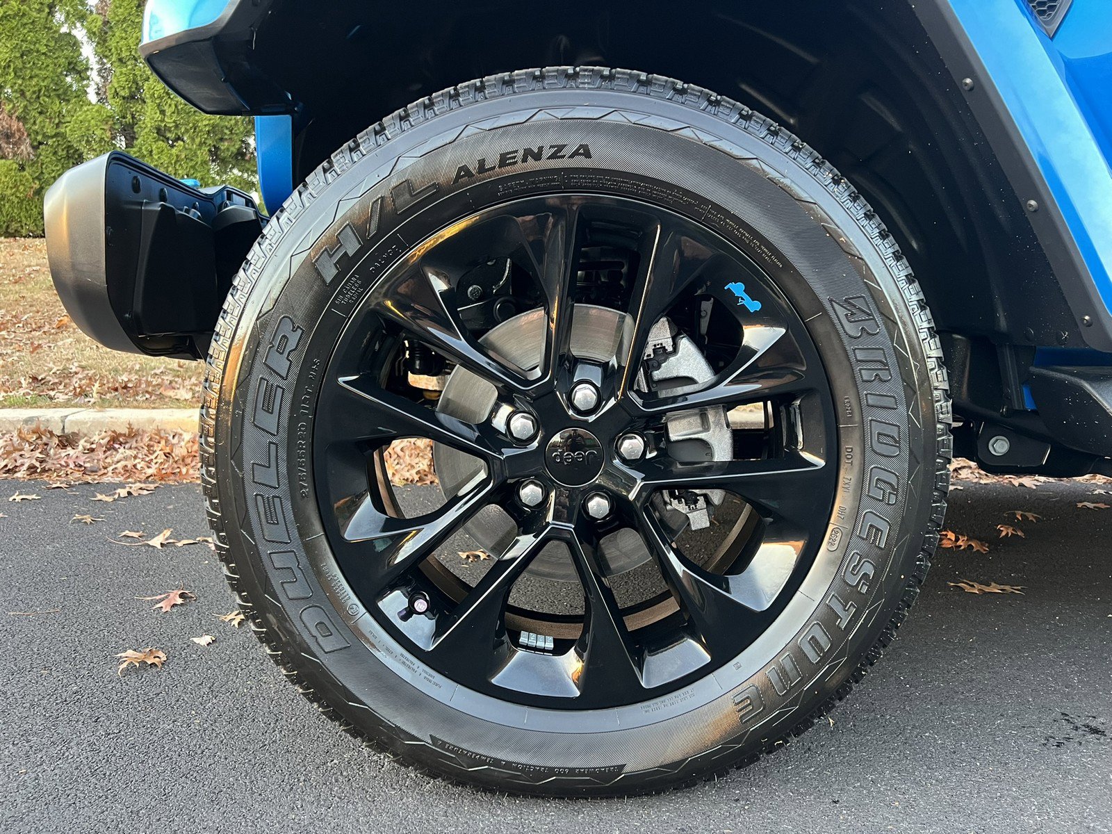 Used 2022 Jeep Wrangler Unlimited Sahara w/ Cold Weather Group image 77