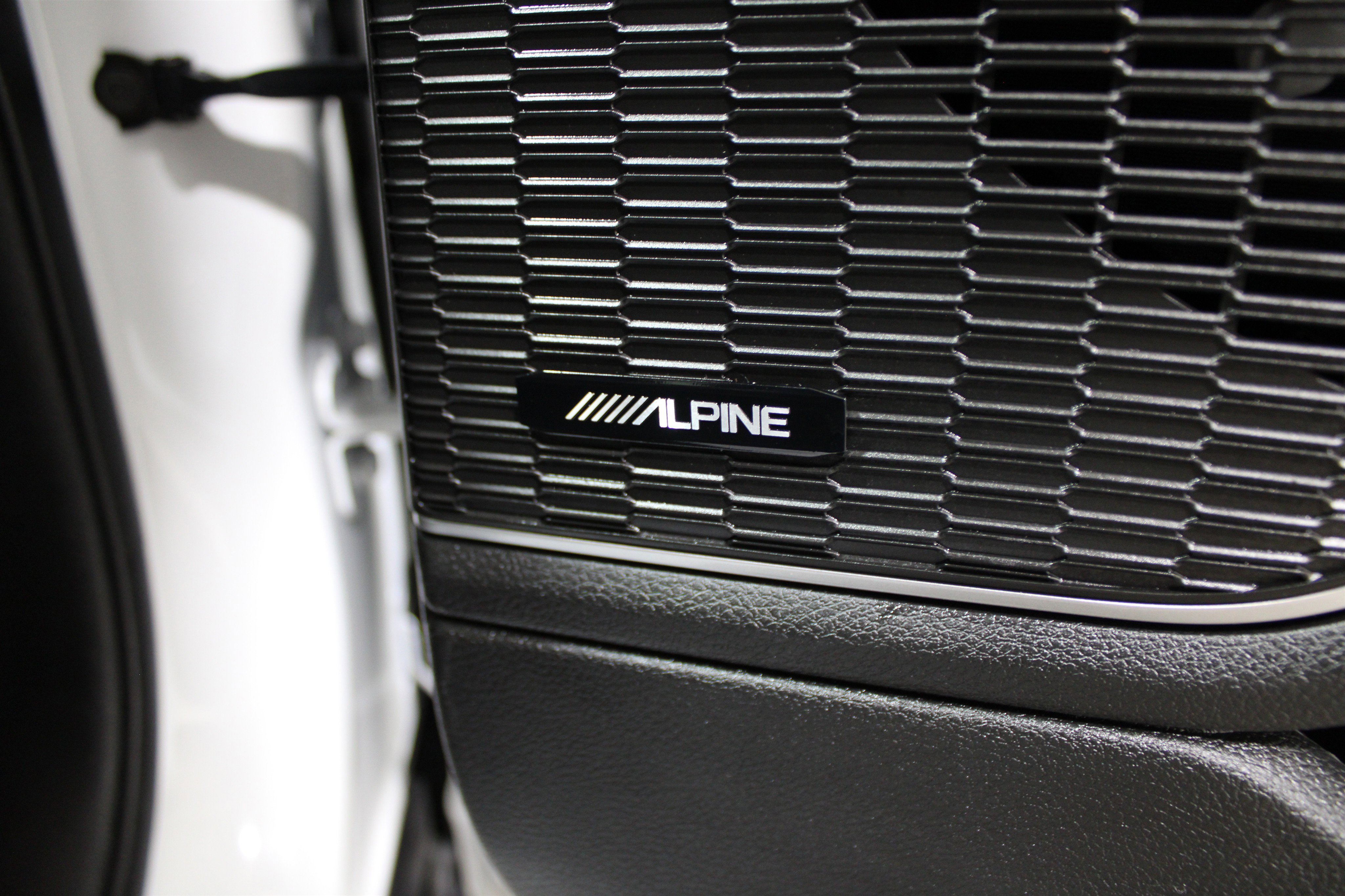 Used 2022 Jeep Grand Cherokee Limited 4xe image 33