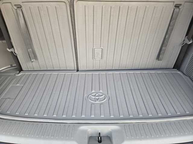 Used 2019 Toyota Highlander Limited AWD/4WD image 28