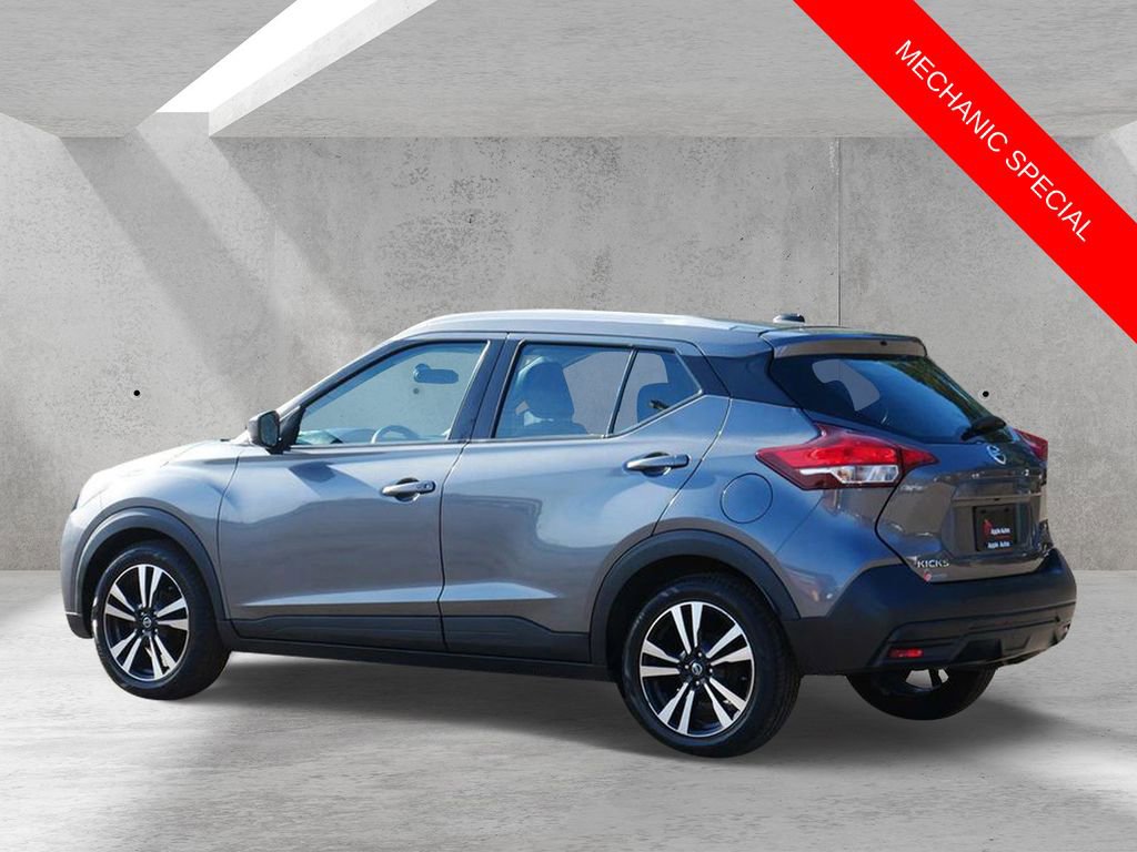 Used 2019 Nissan Kicks SV image 4