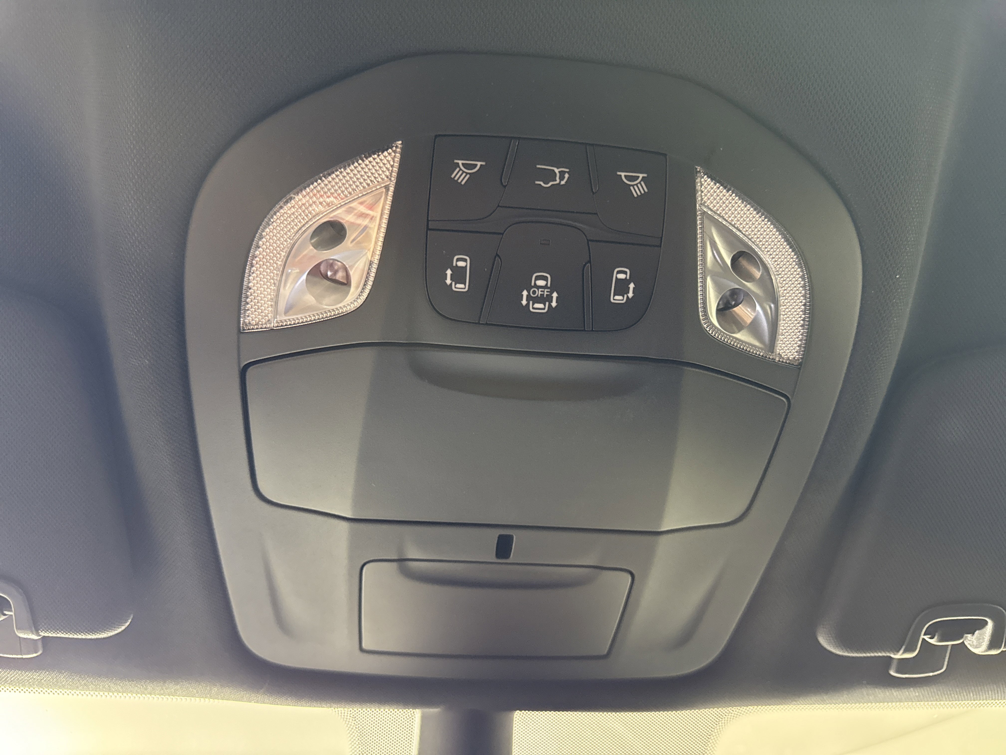 New 2026 Chrysler Voyager LX image 24