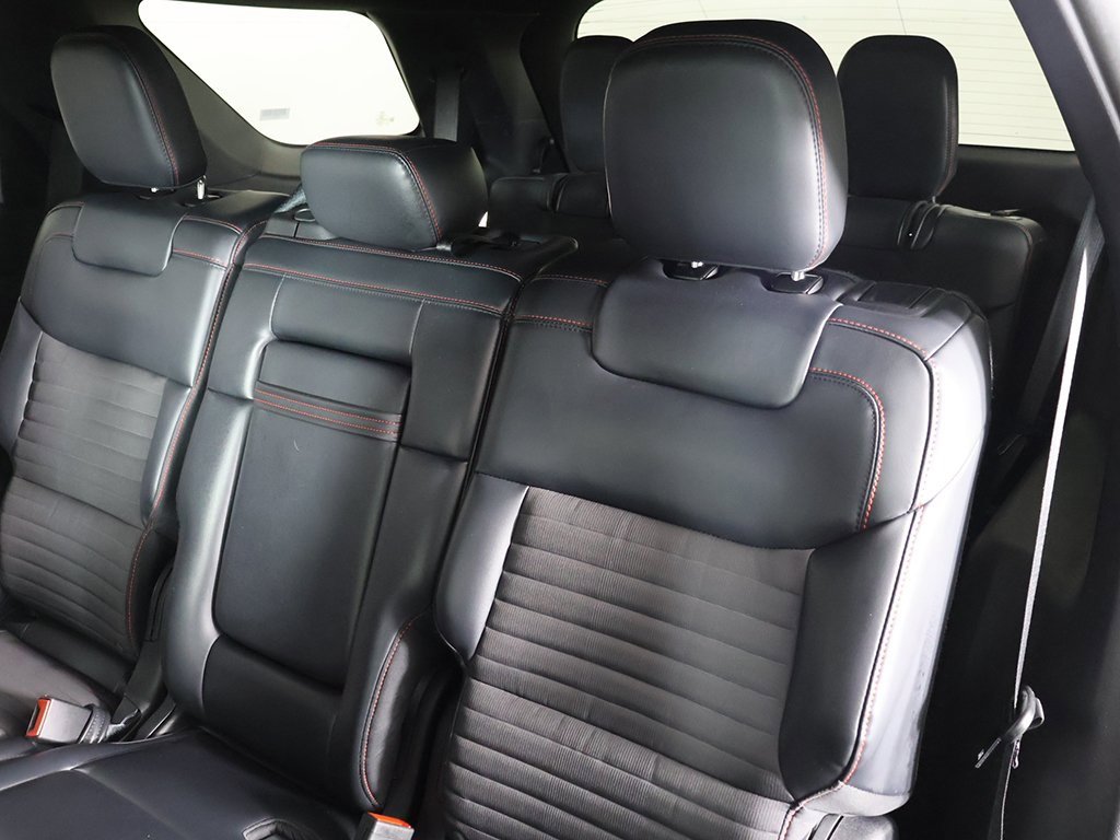 Used 2025 Ford Explorer ST-Line w/ ST-Line Street Pack image 34