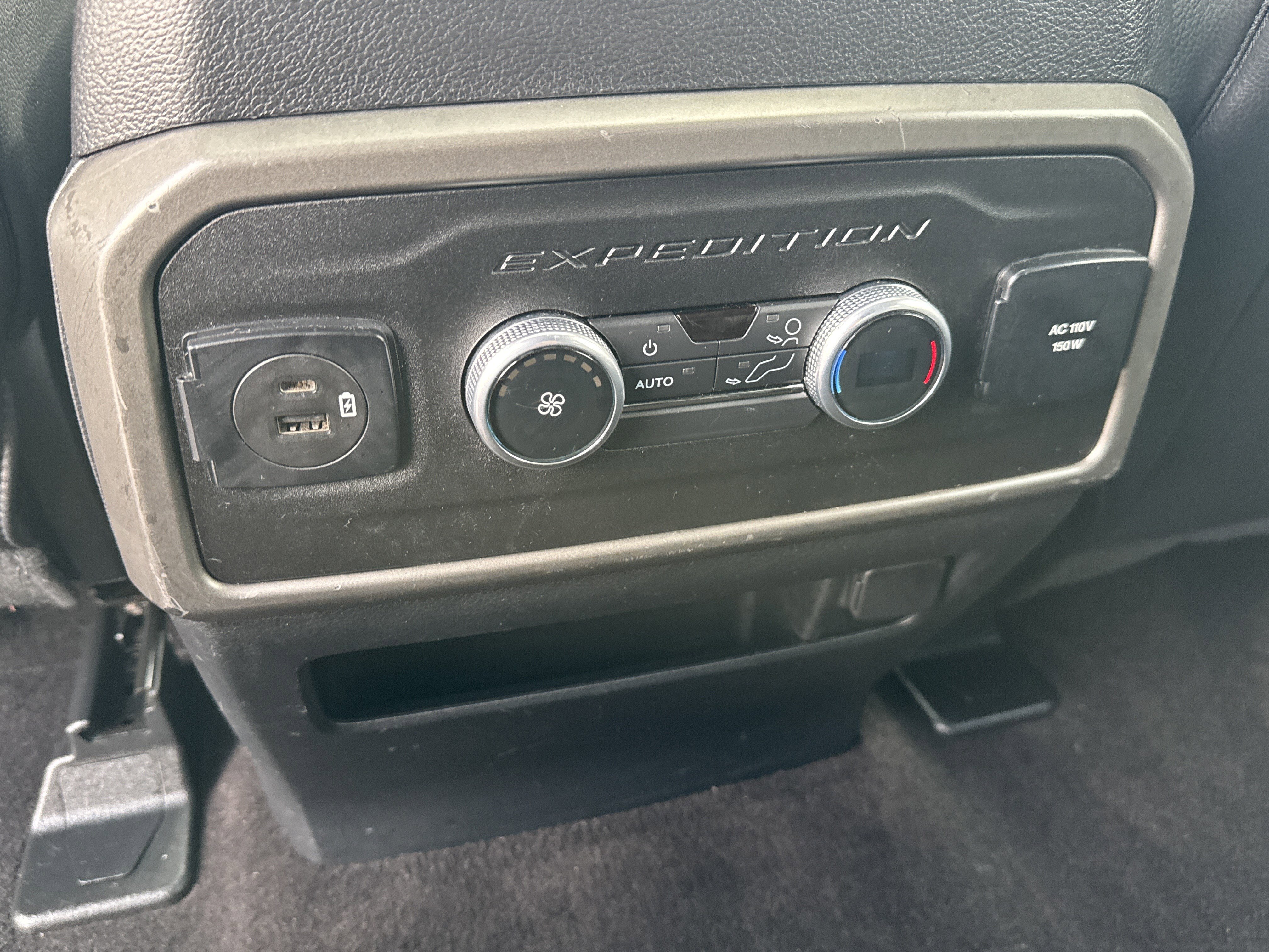 Used 2021 Ford Expedition XLT image 29