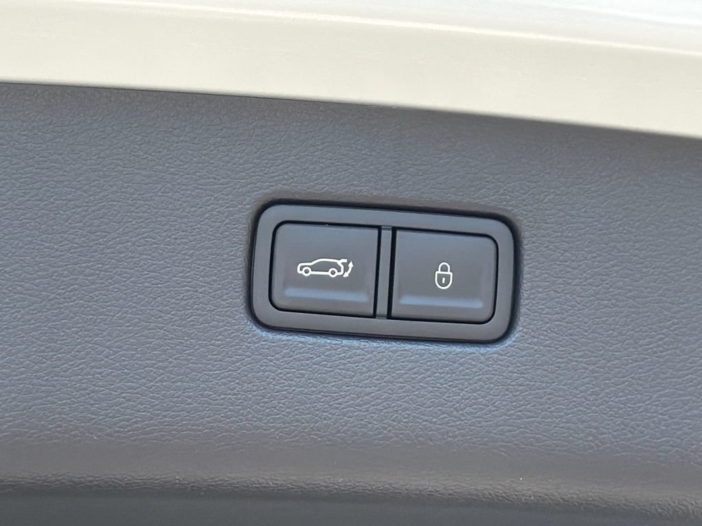 New 2027 Genesis GV80 2.5T AWD/4WD image 21