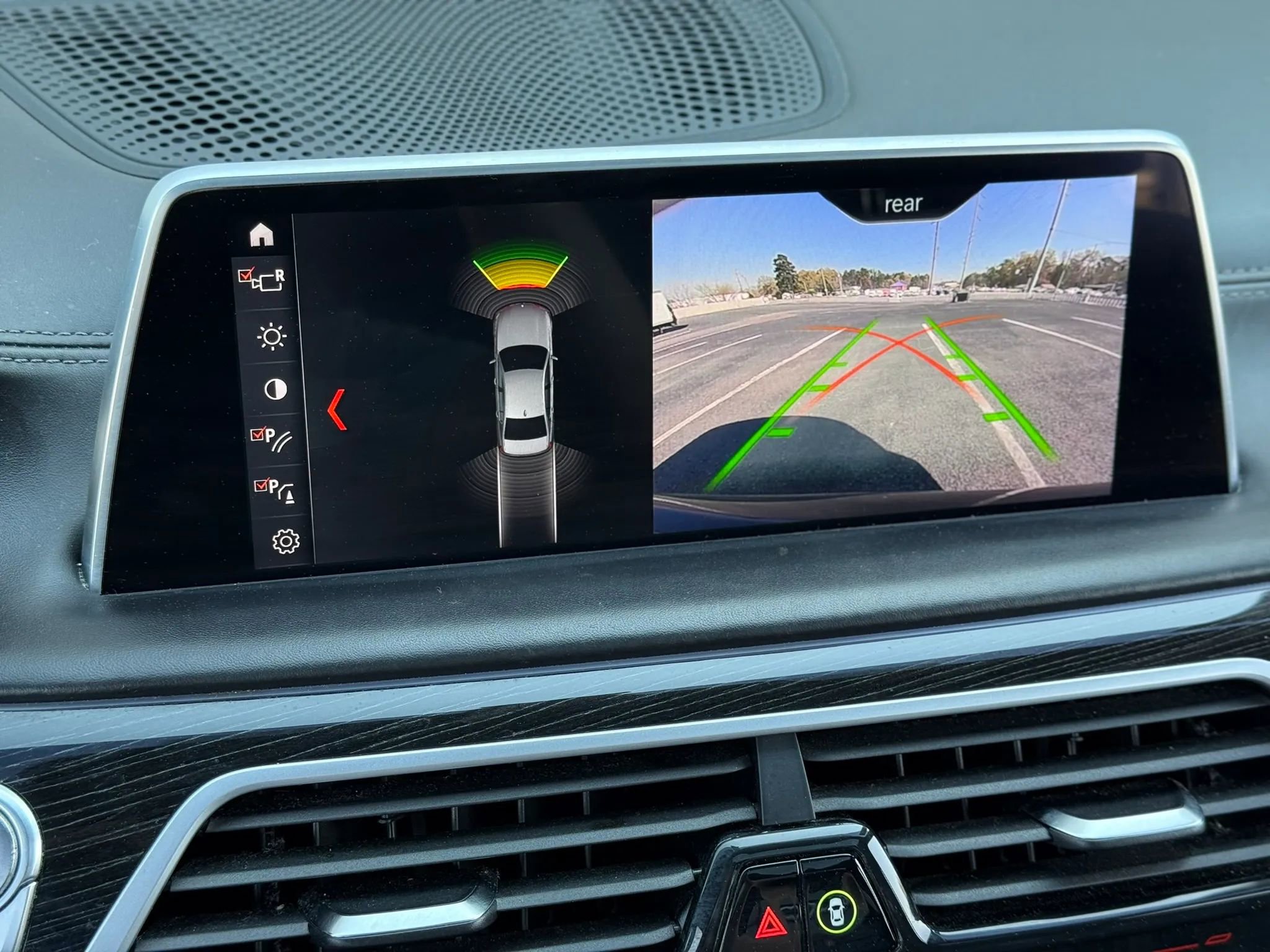 Used 2019 BMW 740i w/ Executive Package RWD image 22