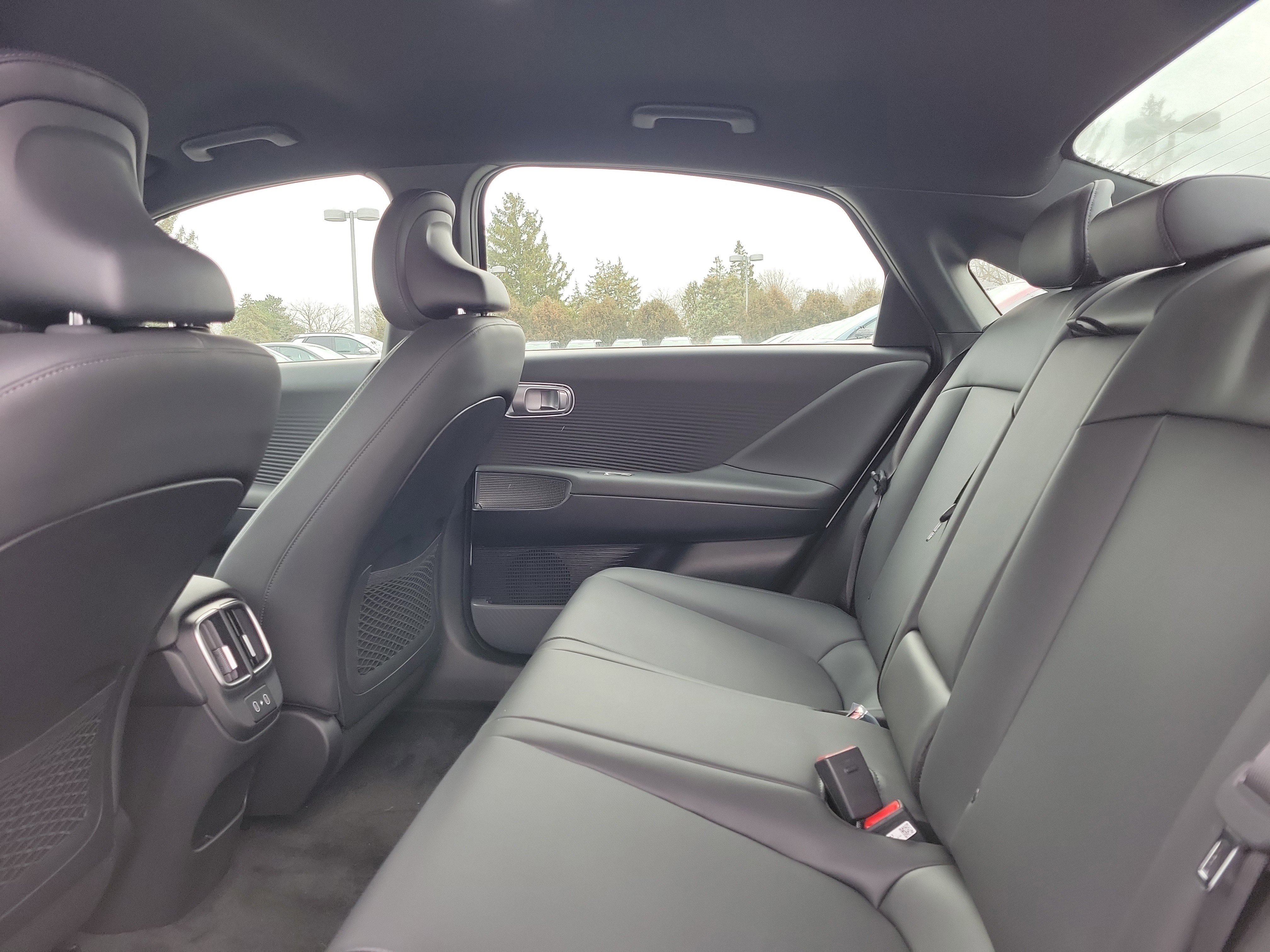 New 2025 Hyundai Ioniq 6 SEL image 11