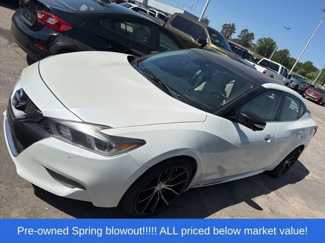Used 2017 Nissan Maxima Platinum w/ Medallion Package image 3