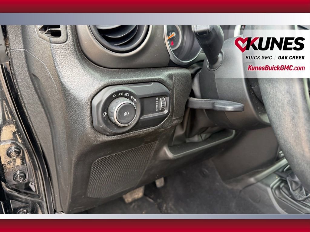 Used 2023 Jeep Wrangler Sport S image 6