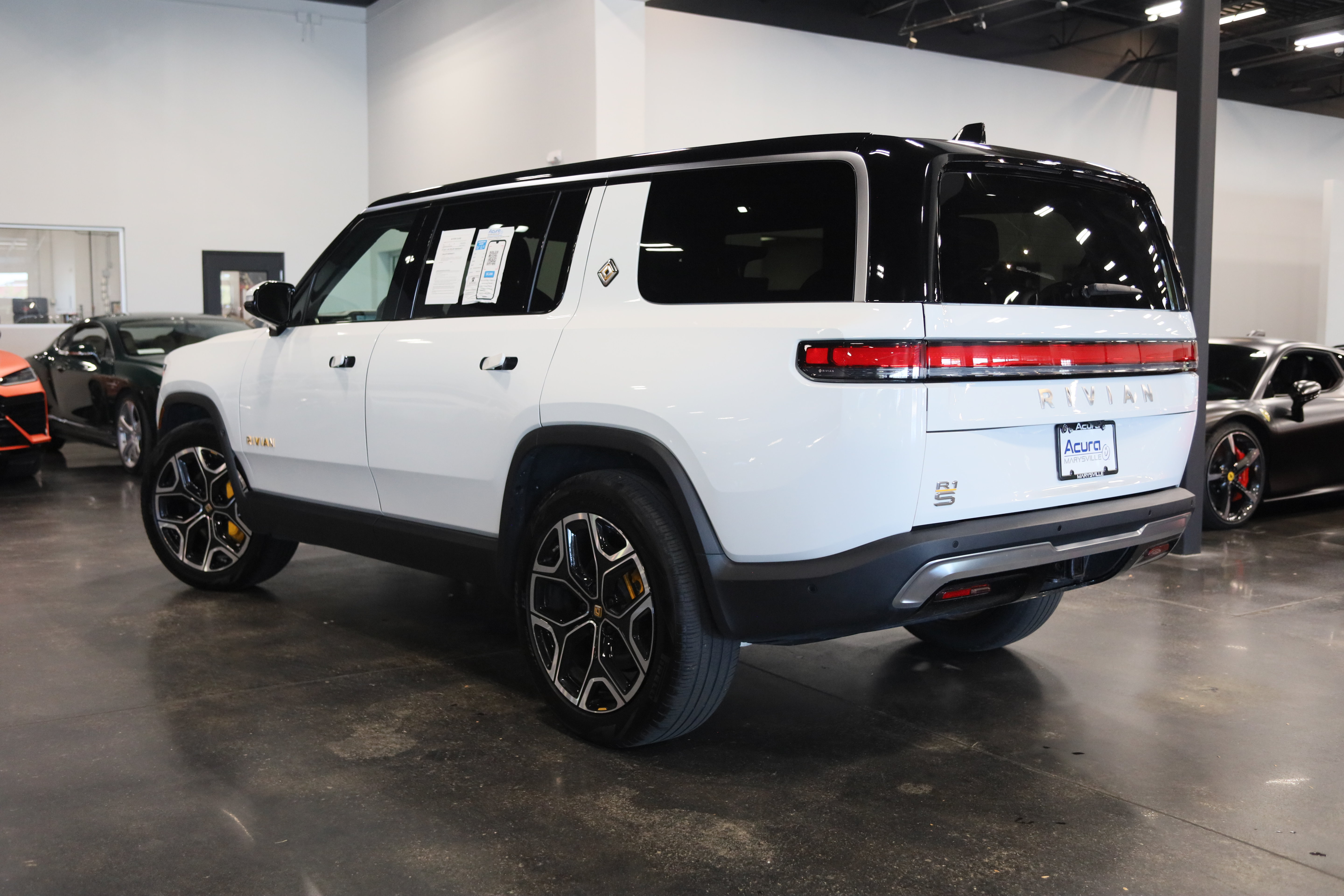 Used 2022 Rivian R1S Launch Edition Quad AWD/4WD image 4