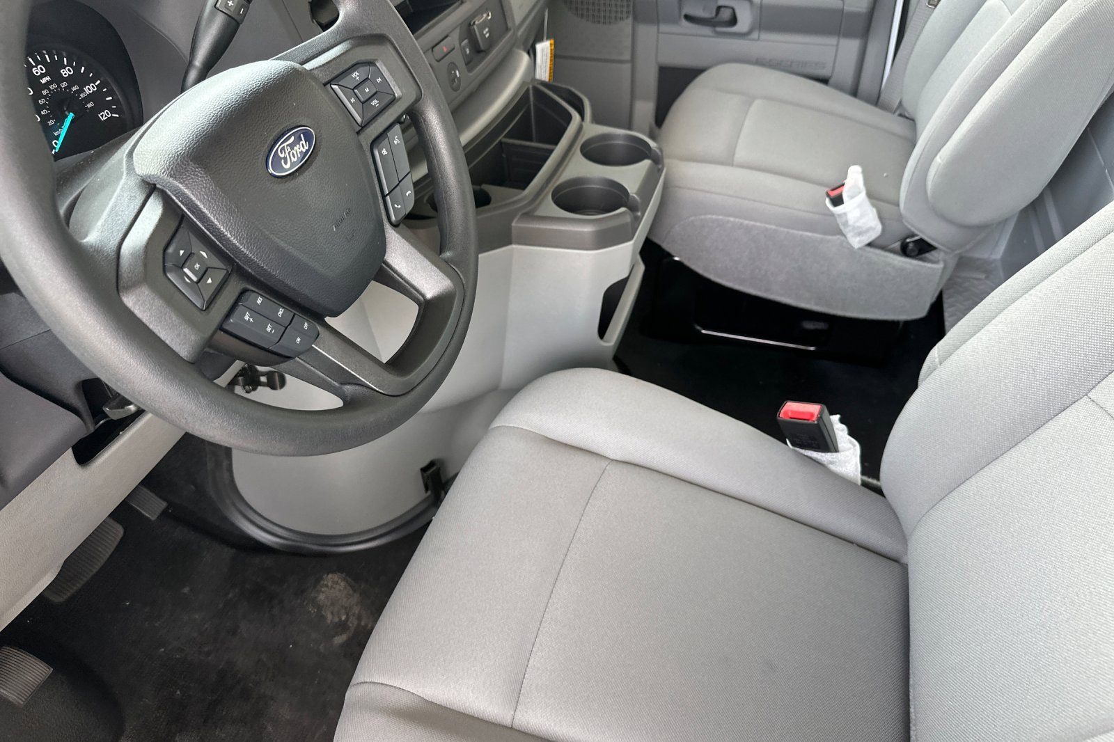 New 2025 Ford E-350 and Econoline 350 Super Duty w/ Power Equipment Group image 10