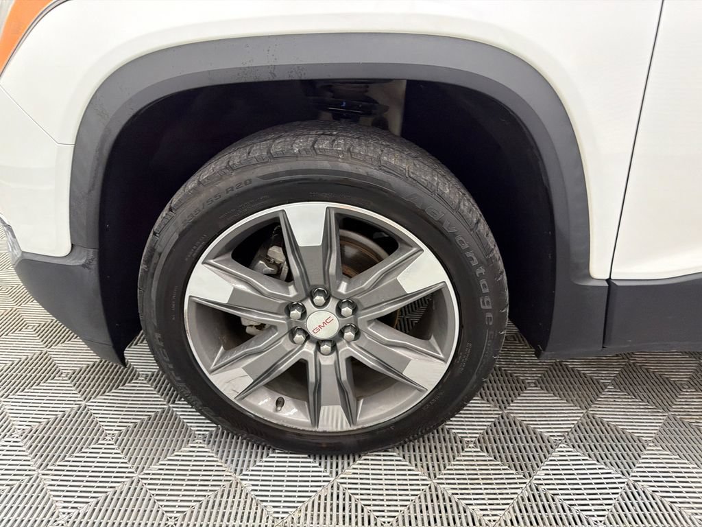Used 2017 GMC Acadia SLT w/ LPO, Cargo Package FWD image 13