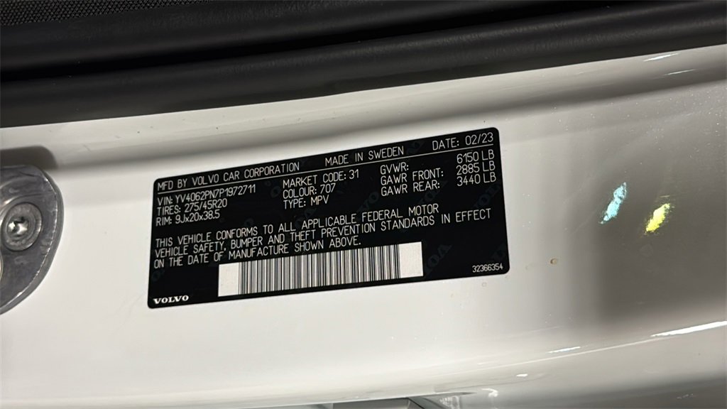 Used 2023 Volvo XC90 B6 Plus image 35