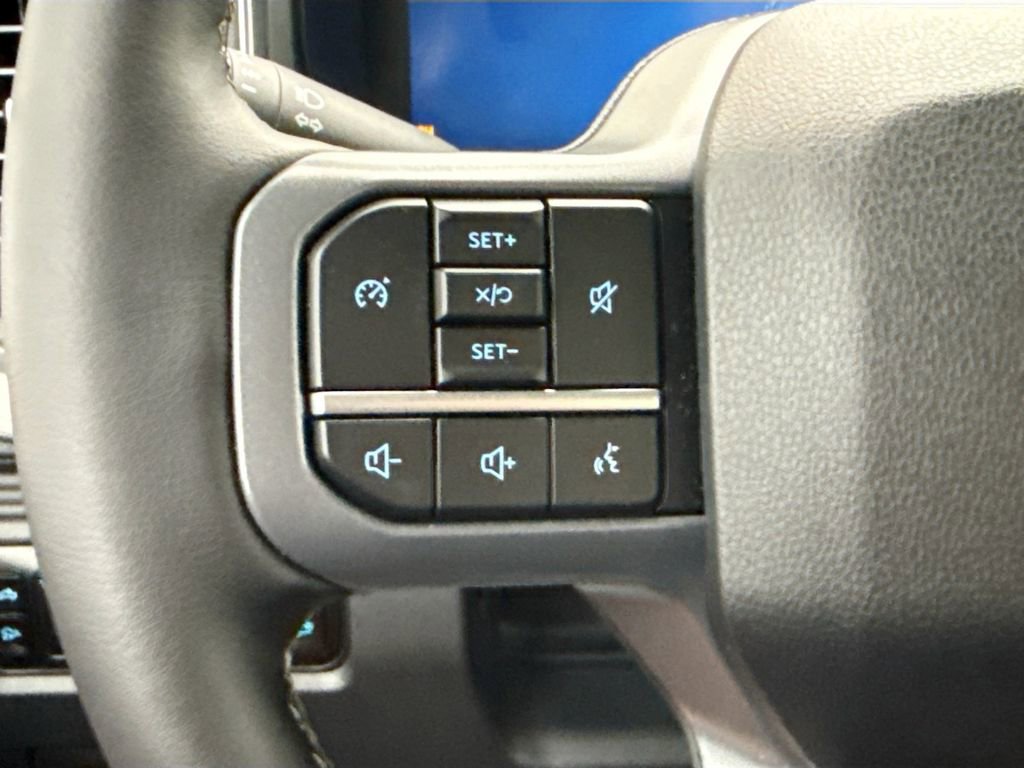Used 2026 Ford F250 Lariat w/ FX4 Off-Road Package AWD/4WD image 11